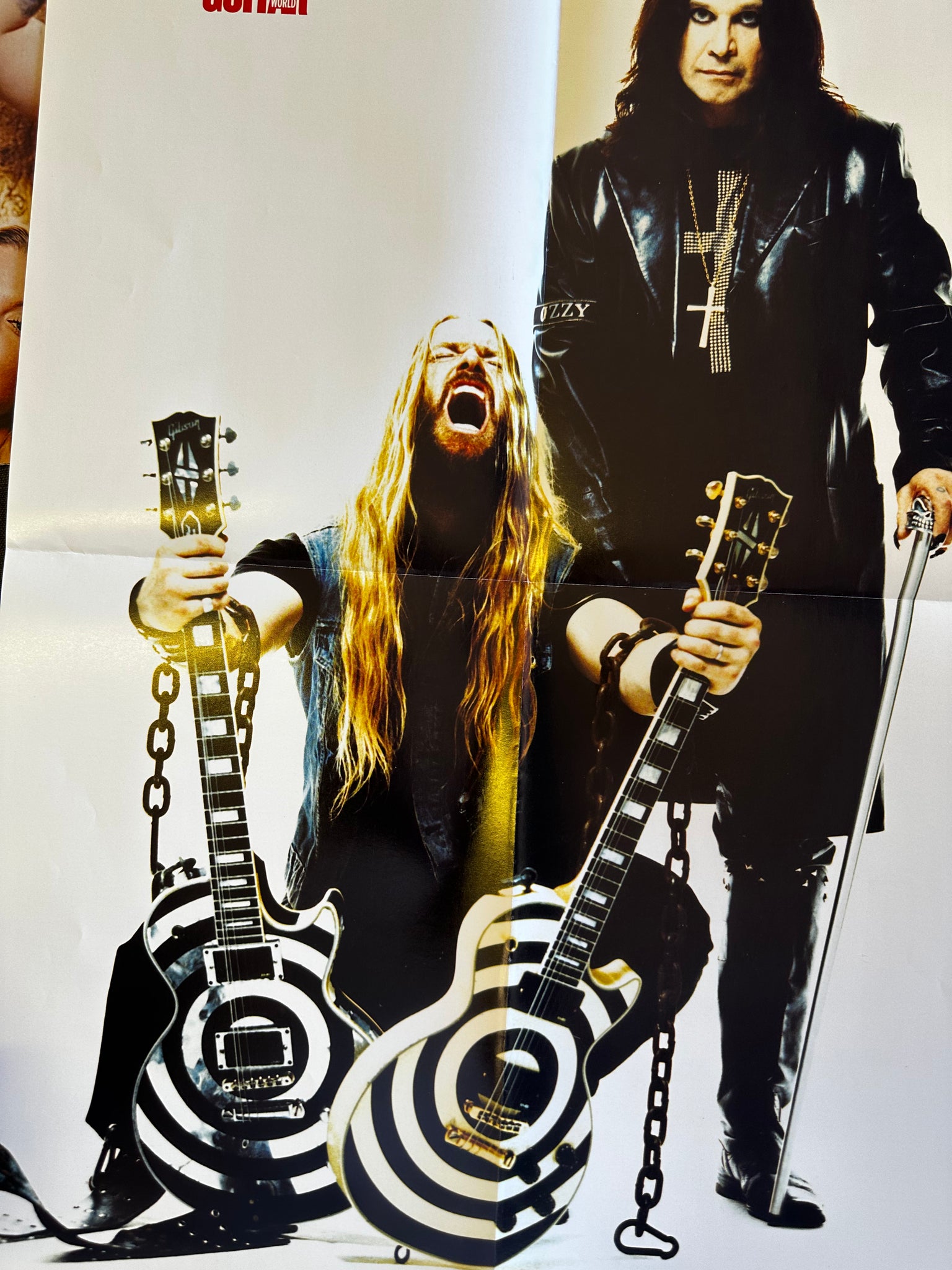 19 METAL POSTERS/MAGAZINE