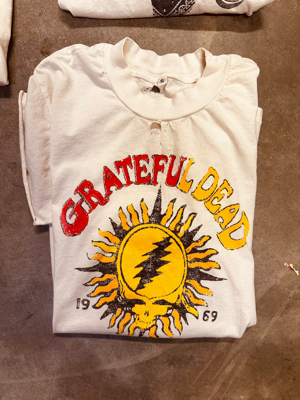 DISTRESSED BEATEN - GRATEFUL DEAD - MENS M