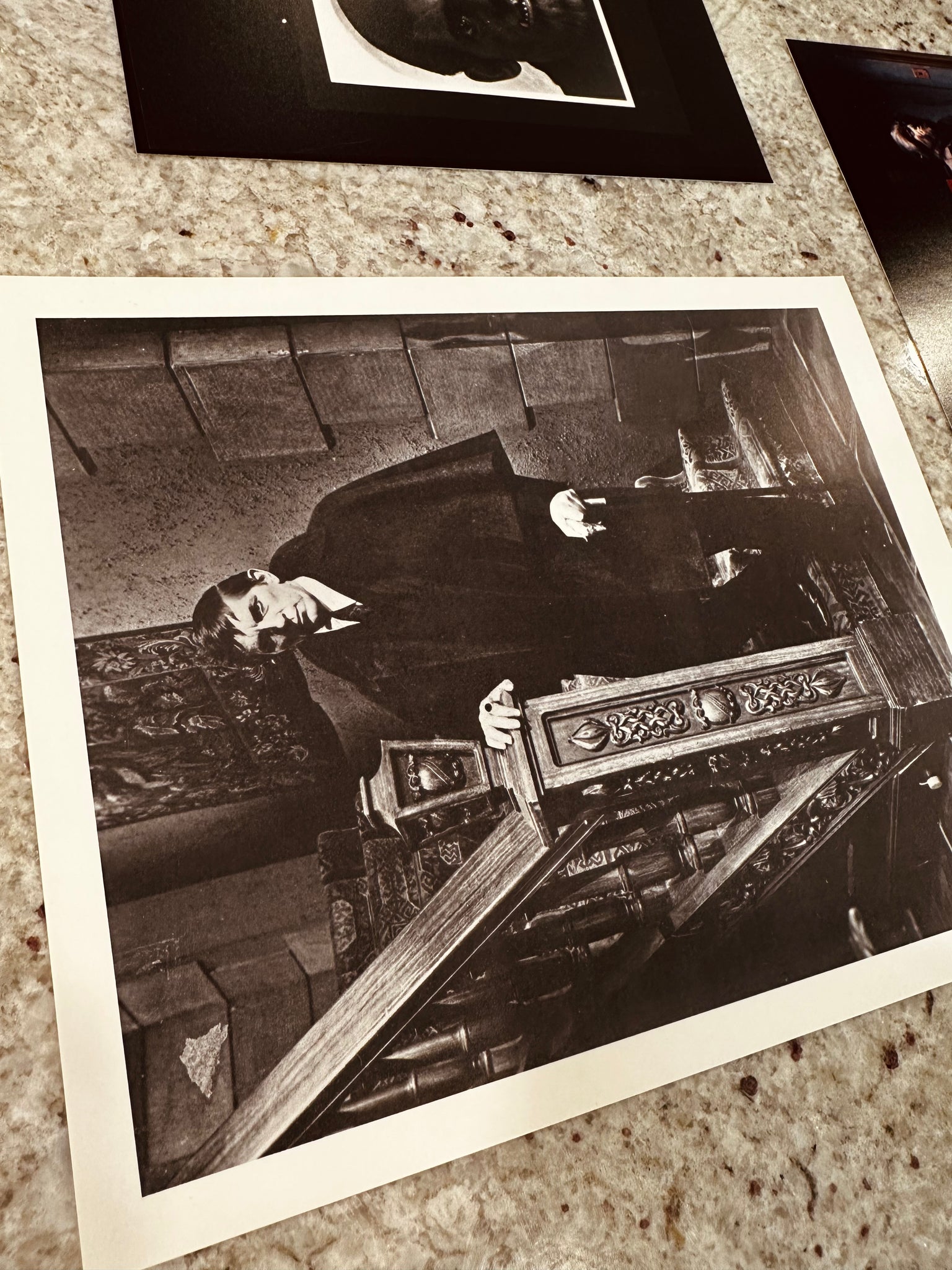 DARK SHADOWS - VINTAGE - PRINTS