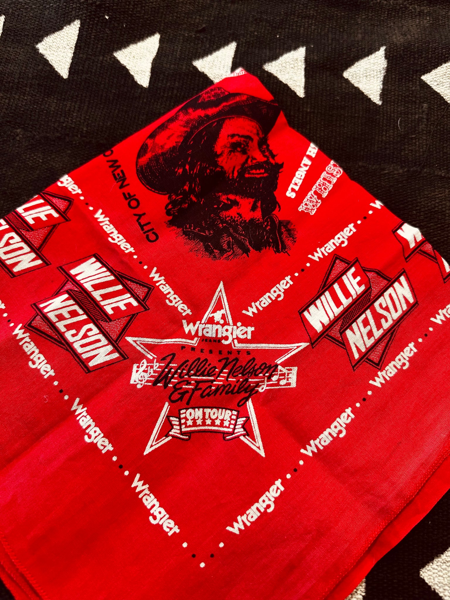 WILLIE NELSON BANDANA - 1977 VINTAGE