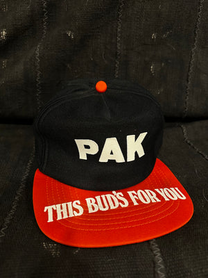 2 VINTAGE PAK - SNAPBACKS - NEW ERA
