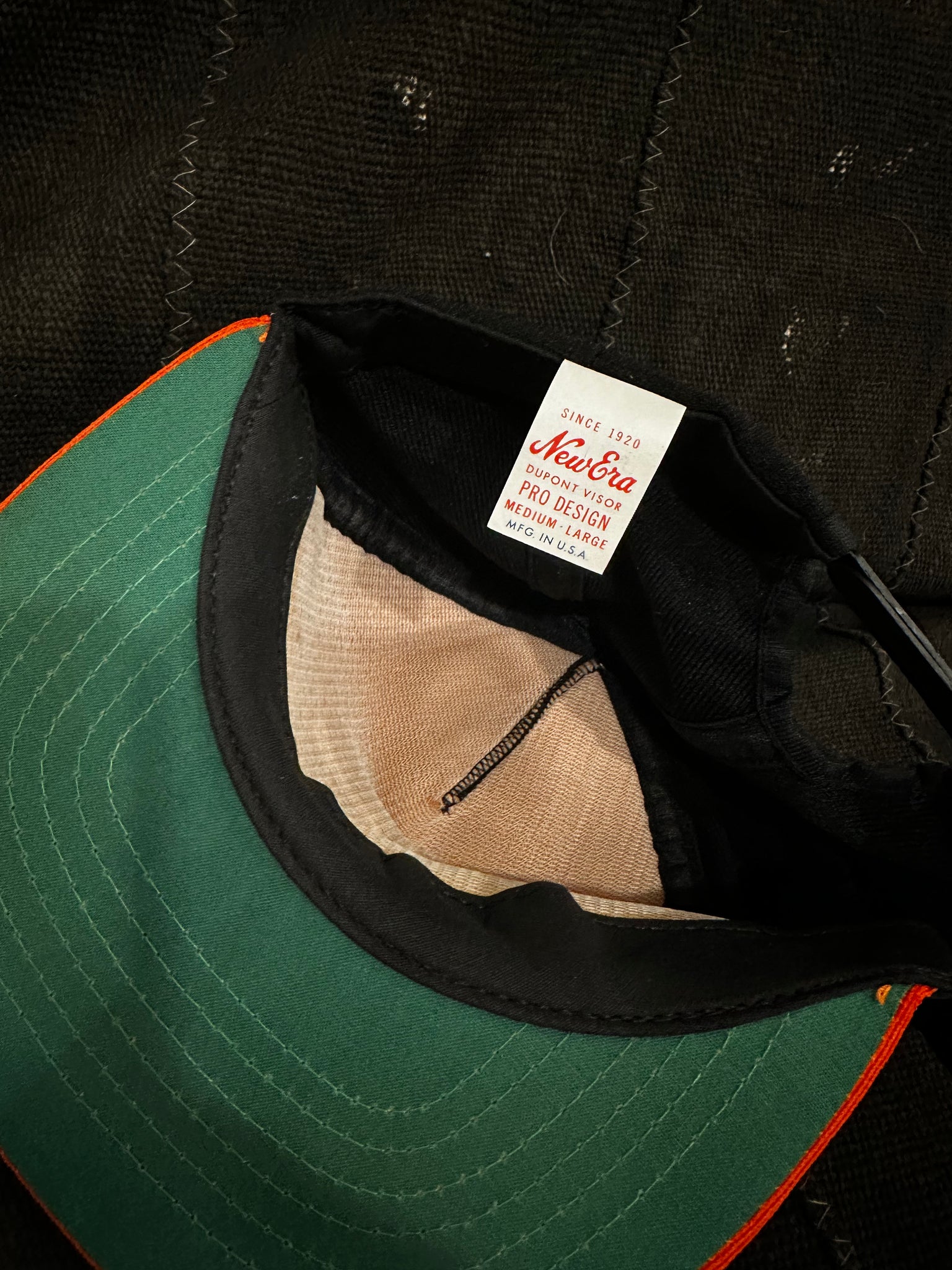 2 VINTAGE PAK - SNAPBACKS - NEW ERA