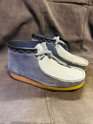 CLARKS WALLABEES - 11.5 RARE