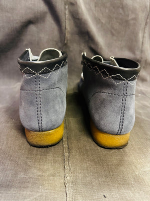 CLARKS WALLABEES - 11.5 RARE