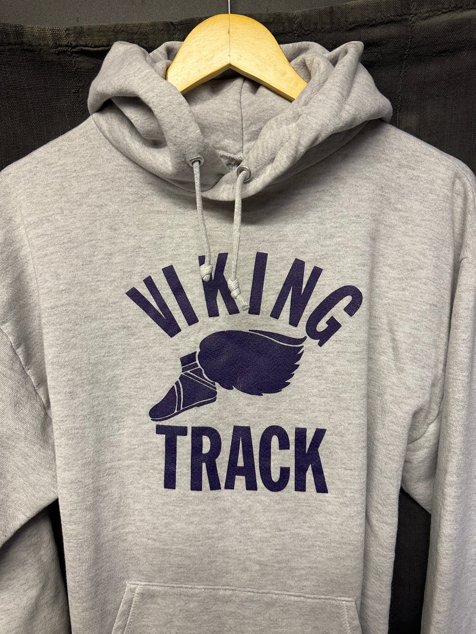 VINTAGE - VIKING HOODIE - MENS M