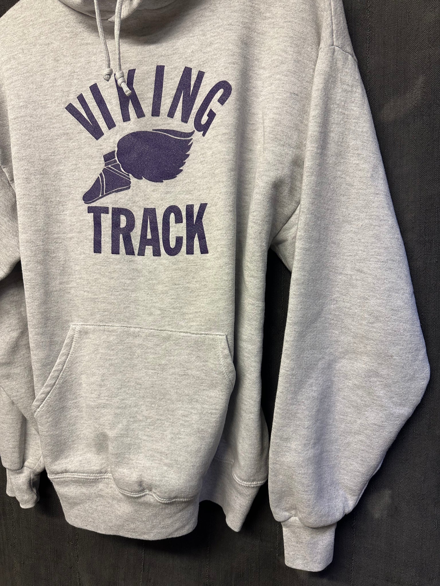 VINTAGE - VIKING HOODIE - MENS M