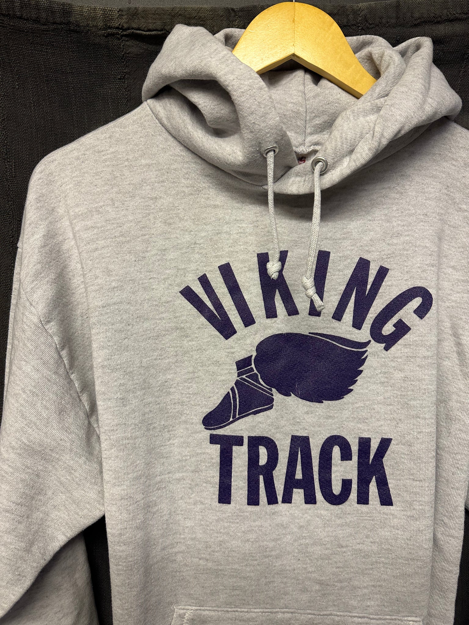 VINTAGE - VIKING HOODIE - MENS M