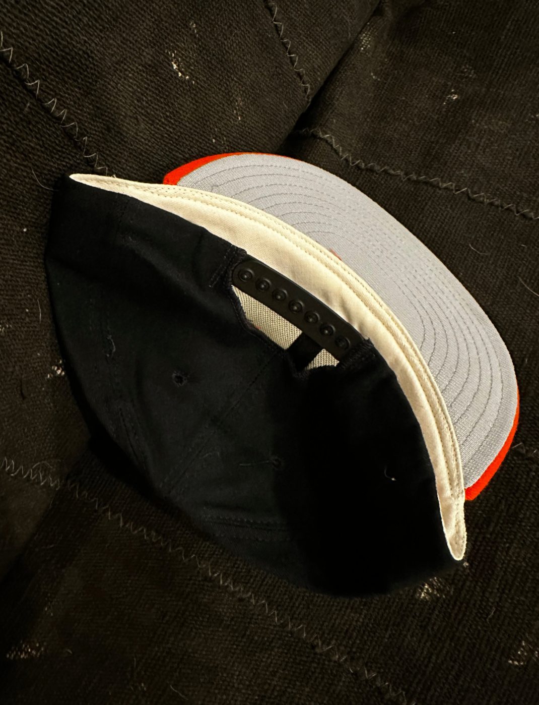 2 VINTAGE PAK - SNAPBACKS - NEW ERA